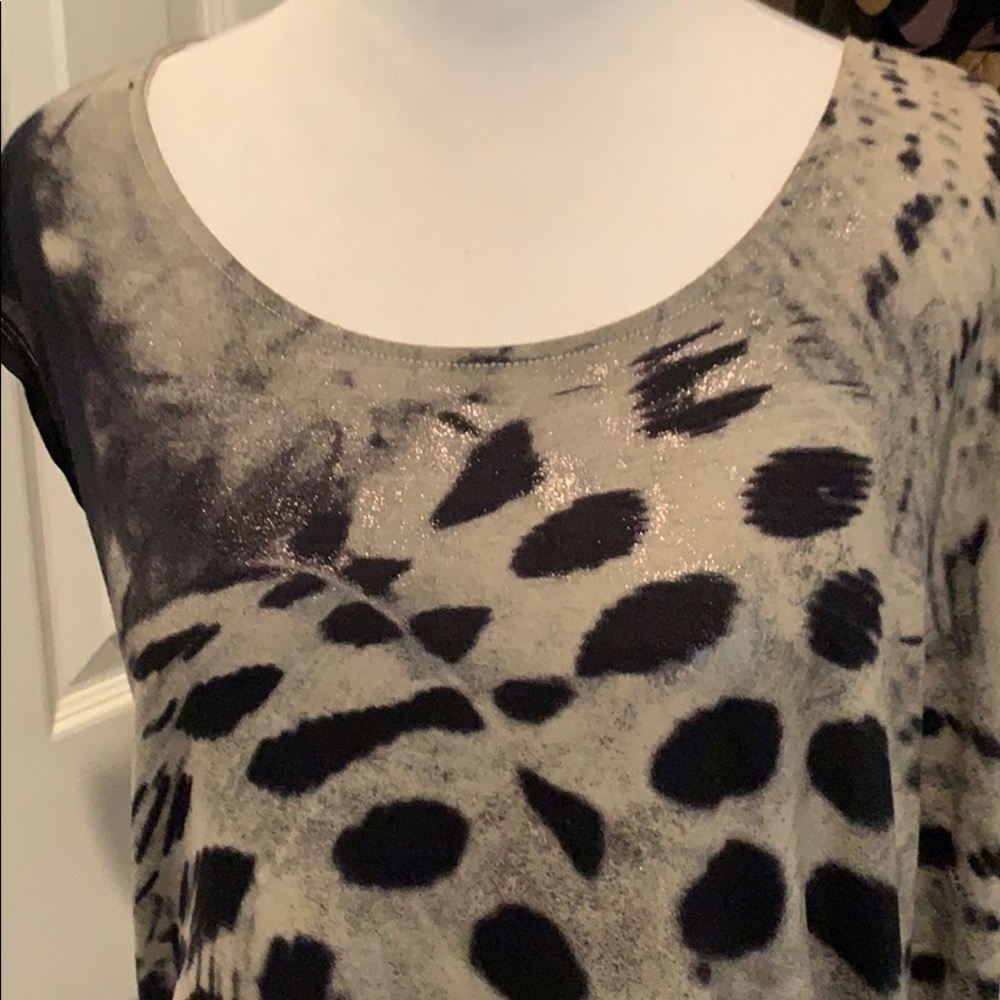 Express asymmetrical printed shirt with shine - Picture 2 of 6
